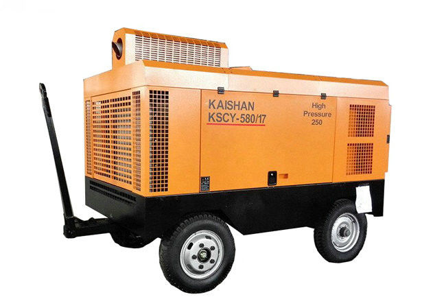 48L χωρητικότητα πετρελαίου Συμπυκνωτής τρυπαντικής αέρα Cu-mmins 6CTA8.3 - C260 17bar πίεση εργασίας