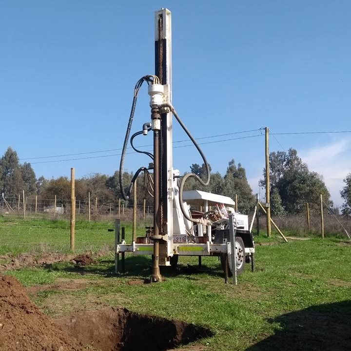 RC120W Μηχανή τρυπήματος μικρών πηγάδων νερού Κατάλληλη για τρυπήματα με σφυρί και περιστροφικές τρυπήσεις