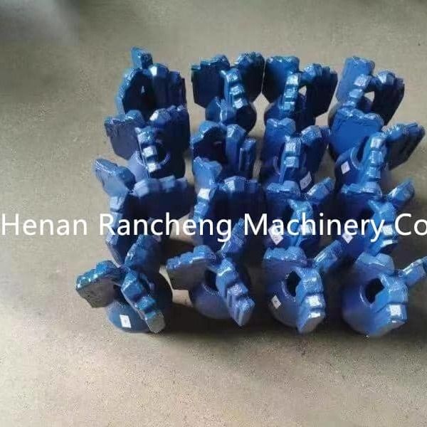 API 3 Φτερό Tungsten Carbide Step Type Drag Bit Για γεωτρήσεις πηγών νερού