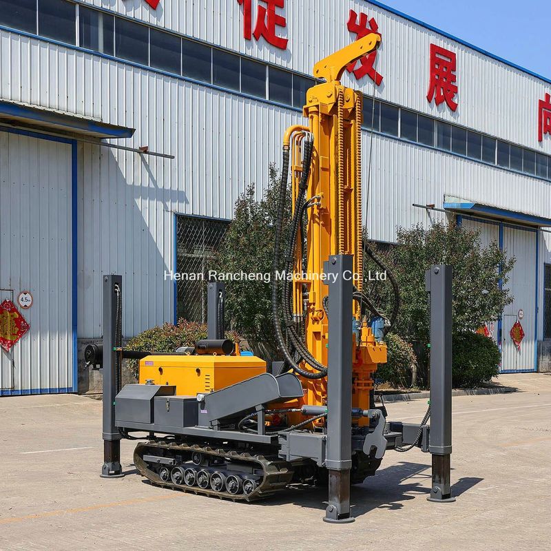 Υψηλή υδραυλική υποστήριξη πόδια 350m Crawler γεώτρηση νερό πηγή γεώτρηση Rig με 91KW κινητήρα