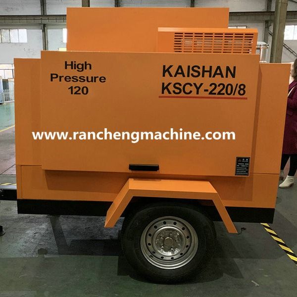1400kg φορητός ντίζελ αέρας συμπίεσης βίδα 55KW για 8bar πίεση εργασίας