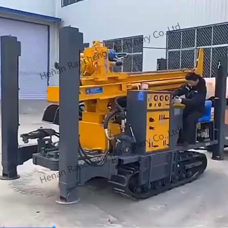 350m βάθος γεώτρησης 91KW Yuchai κινητήρας νερού πηγή γεώτρηση Rig 22T δύναμη ανύψωσης