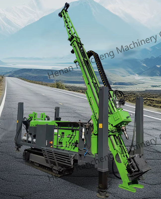 Υδραυλική μηχανή γεώτρησης πυρήνα RCJ1600C Βαθμός γεώτρησης 1400-1800m Με κινητήρα Cu-mmins 154KW