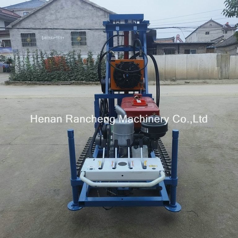 Easy Operation RCS200C Rubber Crawler Portable Drilling Rig With 150m Depth 450mm Diameter